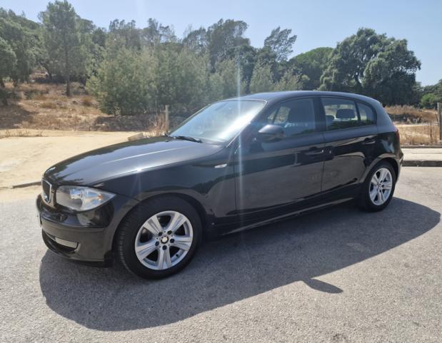  BMW  118D